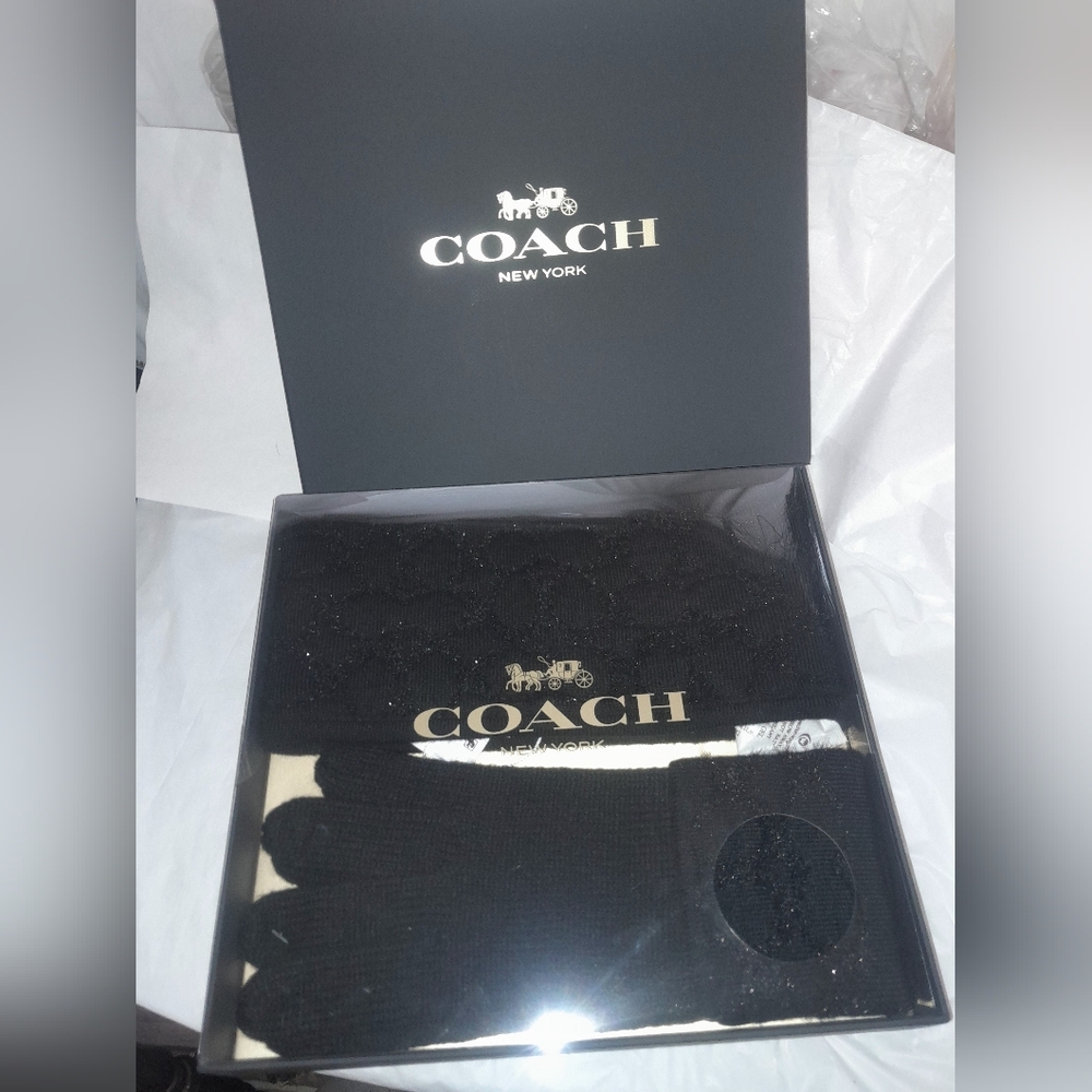 New Coach Gloves And Headband Set In Sing.Black With Gift Box NWT